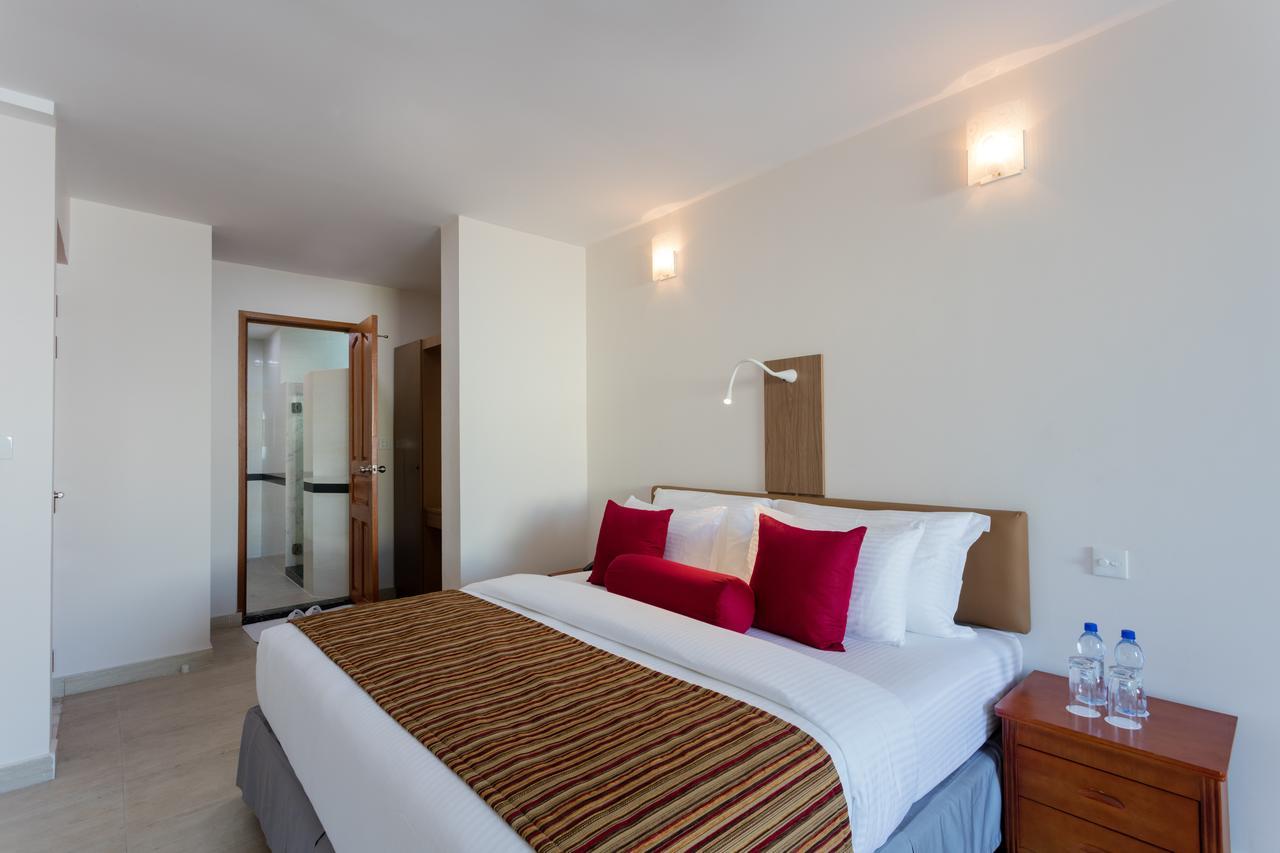 Novina Hotel Male Ngoại thất bức ảnh